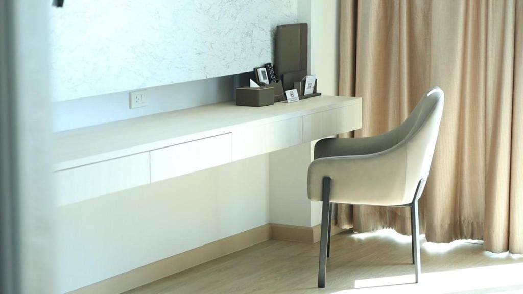 King Room with Balcony room - Image 3
