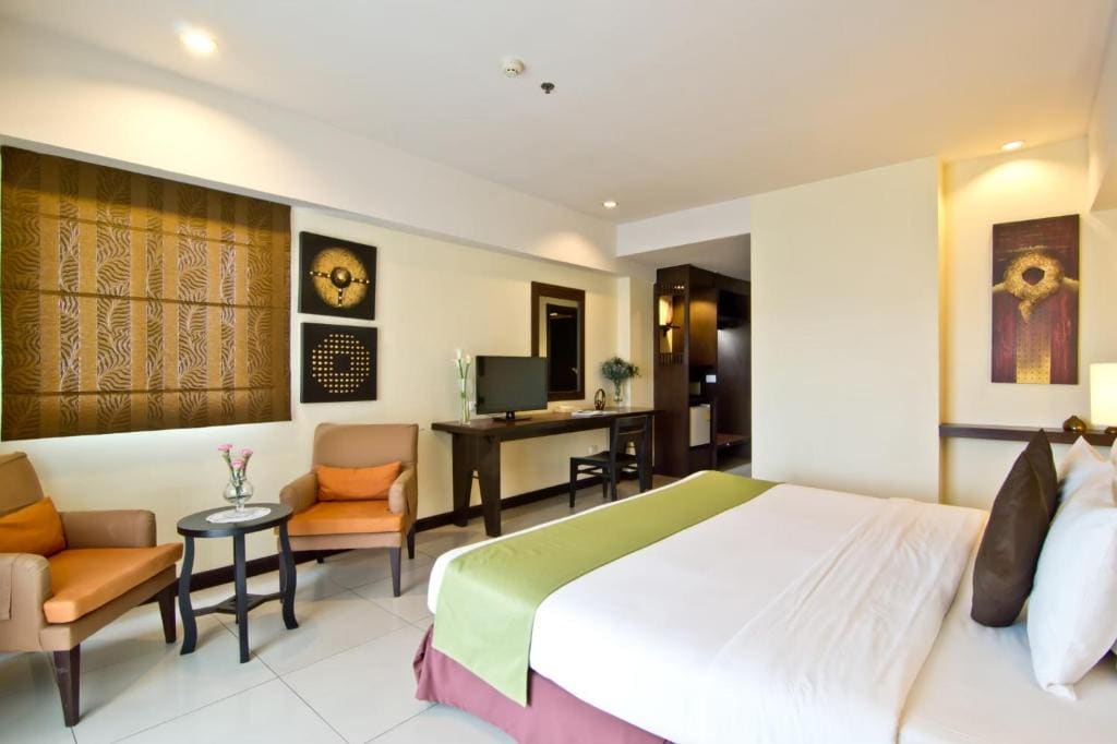 Deluxe Double or Twin Room with City View room - Image 3