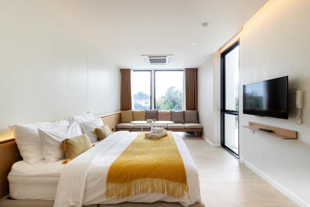 Villa with Private Pool room - Image 1