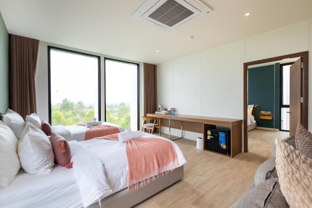Villa with Private Pool room - Image 2