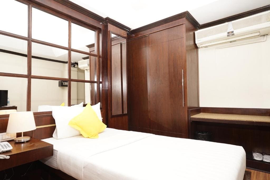 Executive Twin Room room - Image 2