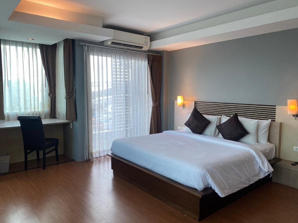 Deluxe Double Room room - Image 1