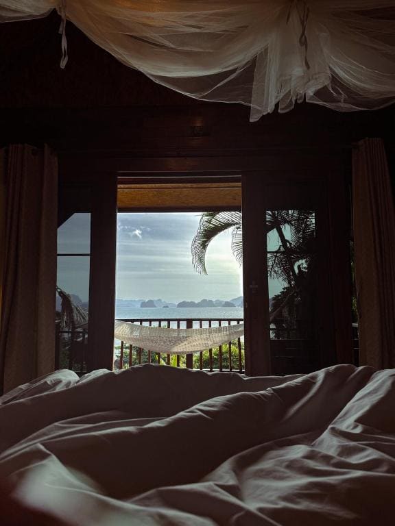 Room room - Image 1