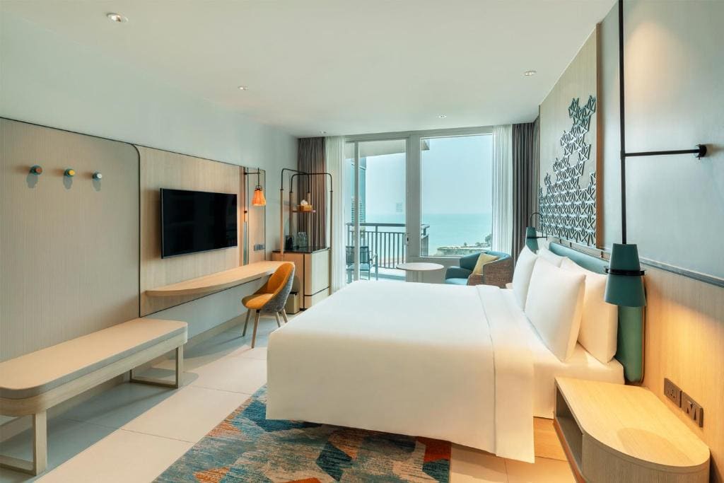 Standard King Room with Ocean View and Bay Tower room - Image 1