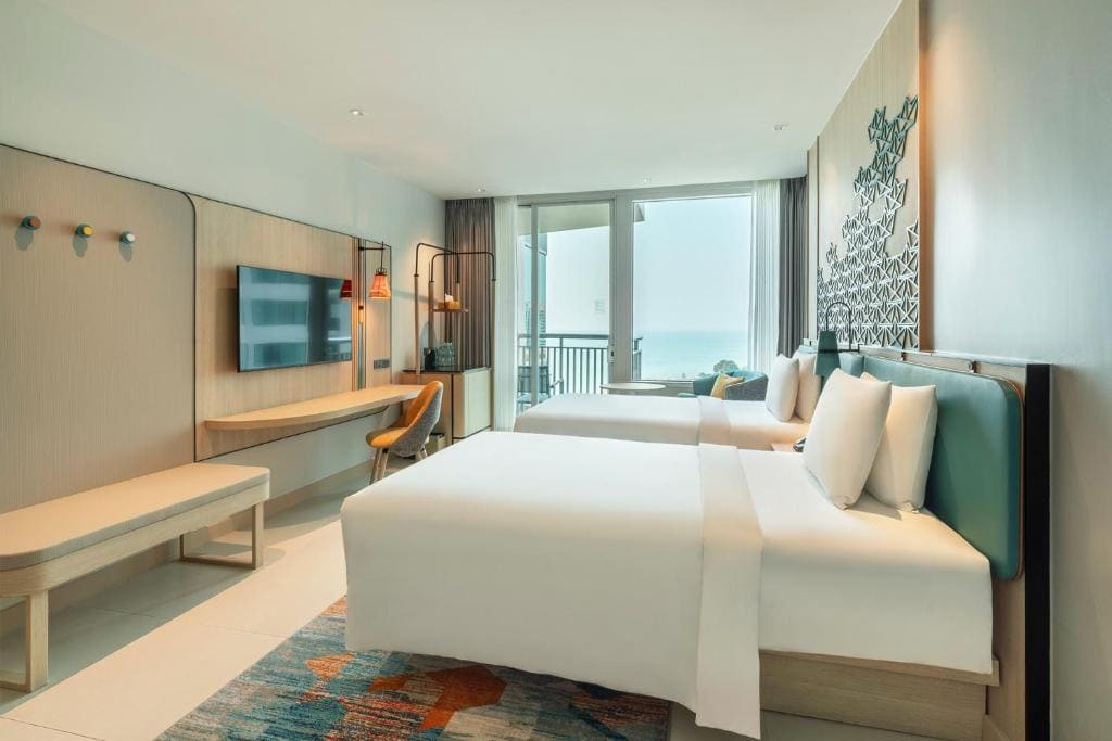 Standard Twin Room with Ocean View and Bay Tower room - Image 3