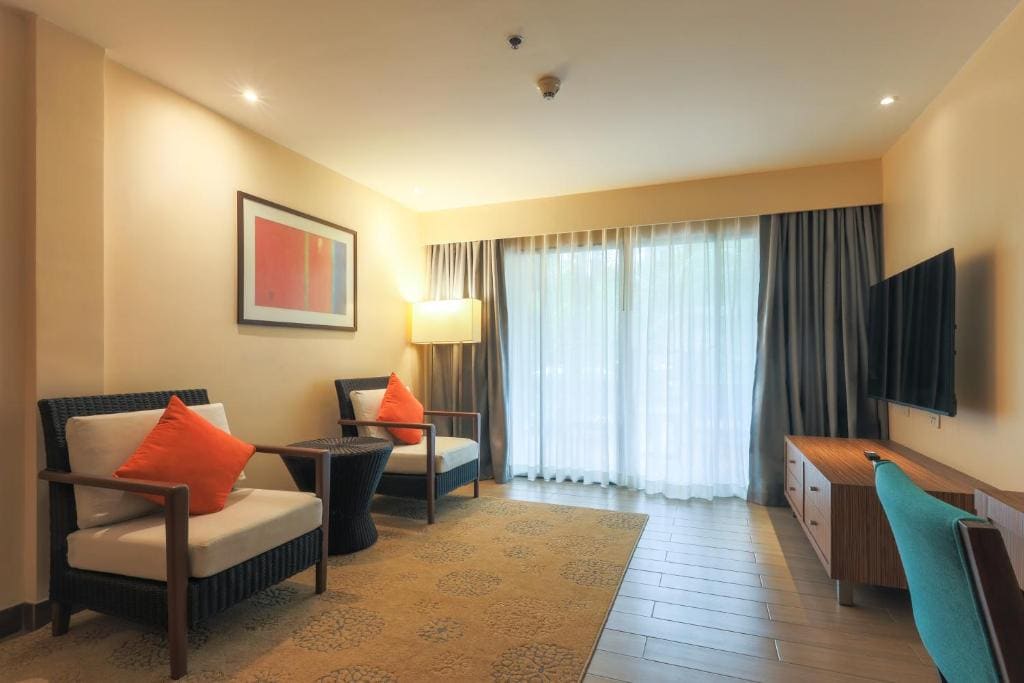 King Suite room - Image 2