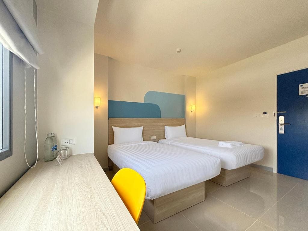 Standard Twin Room room - Image 1