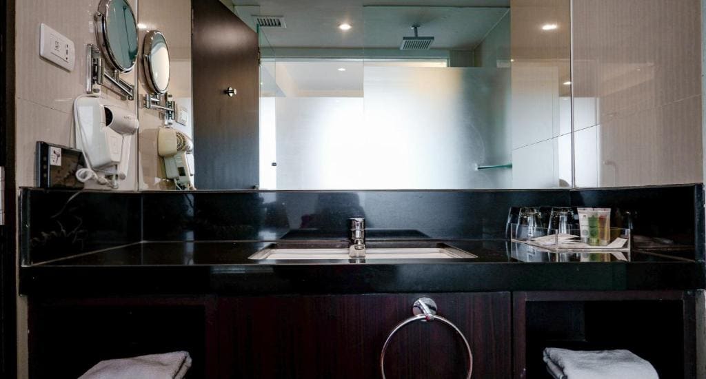 Deluxe Double Room room - Image 2