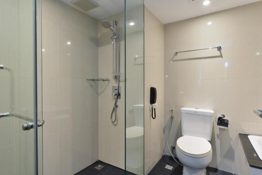 One-Bedroom Apartment room - Image 3