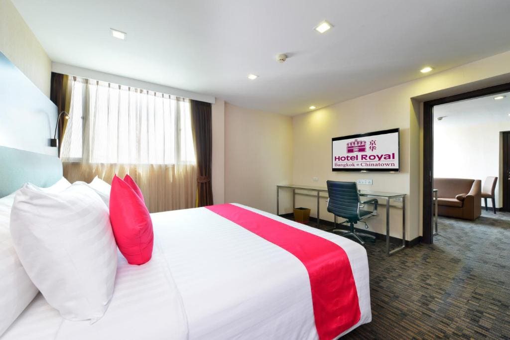One-Bedroom Apartment room - Image 2