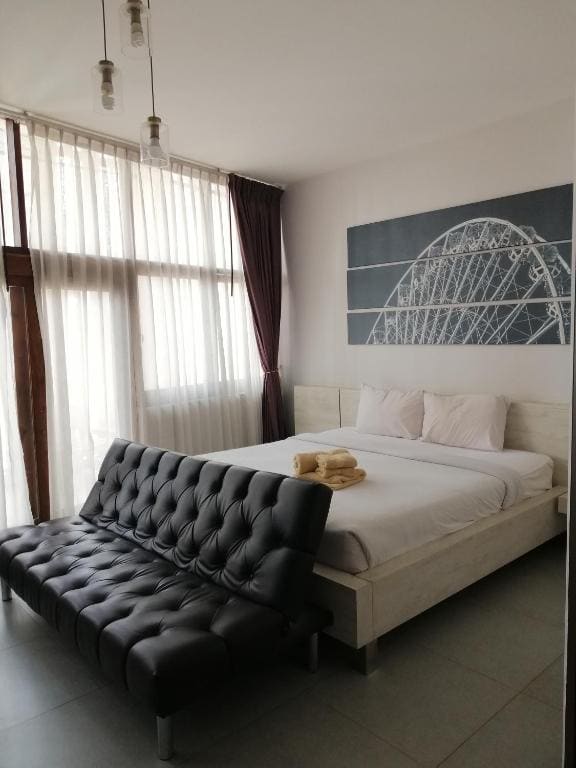 Standard Family Room room - Image 3