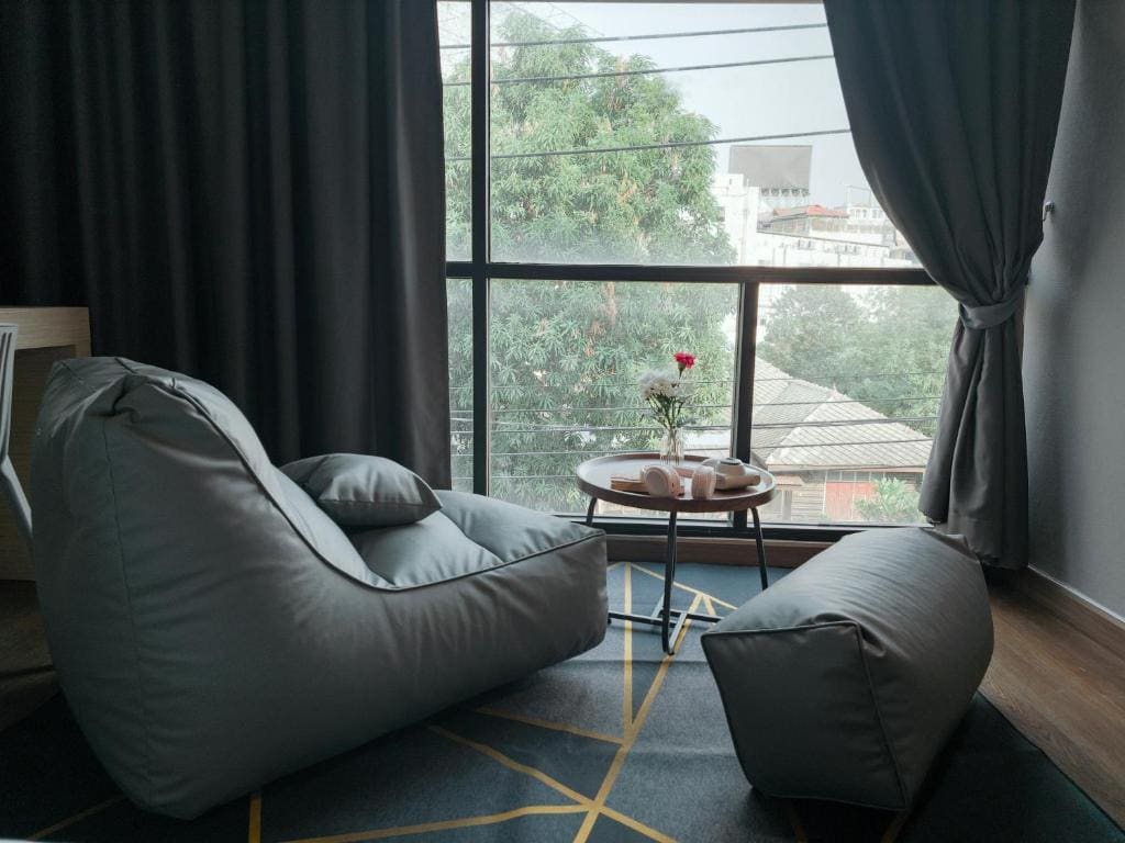 Deluxe Room room - Image 3