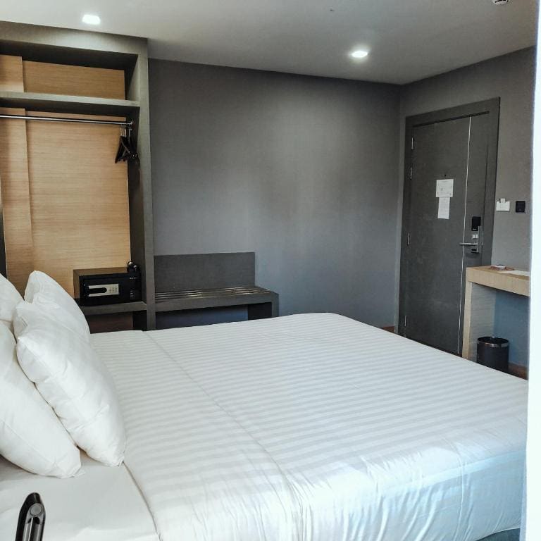 Deluxe Double Room room - Image 1