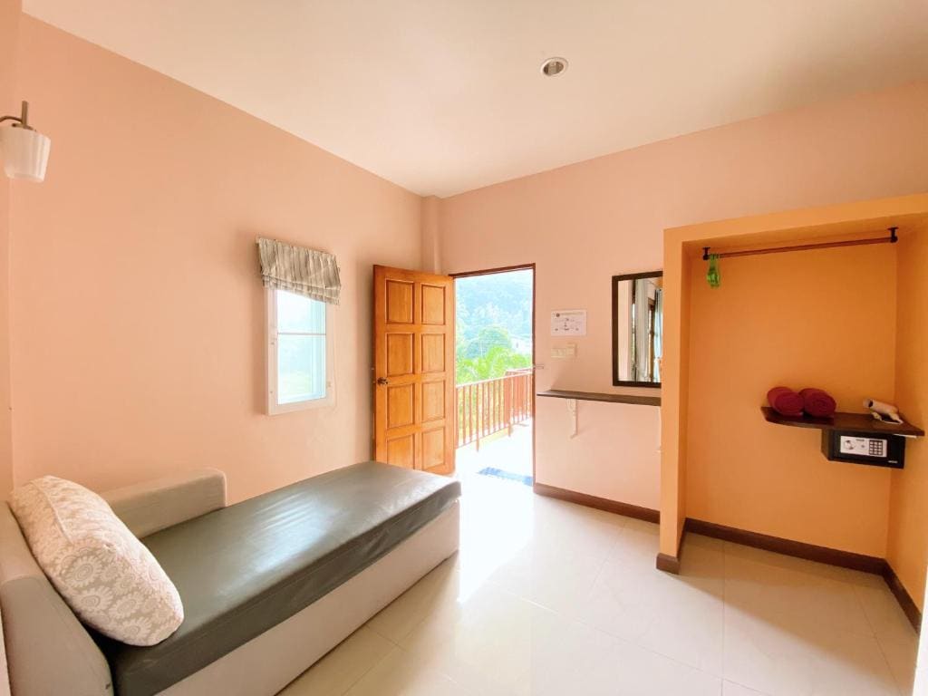 King Room with Balcony room - Image 2