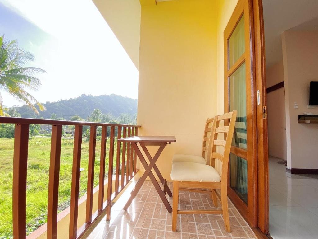 King Room with Balcony room - Image 3