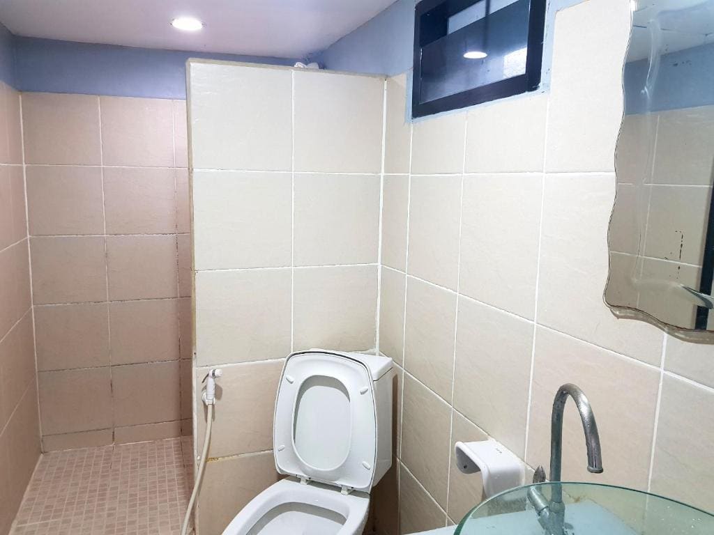 Double Room with Pool View room - Image 2
