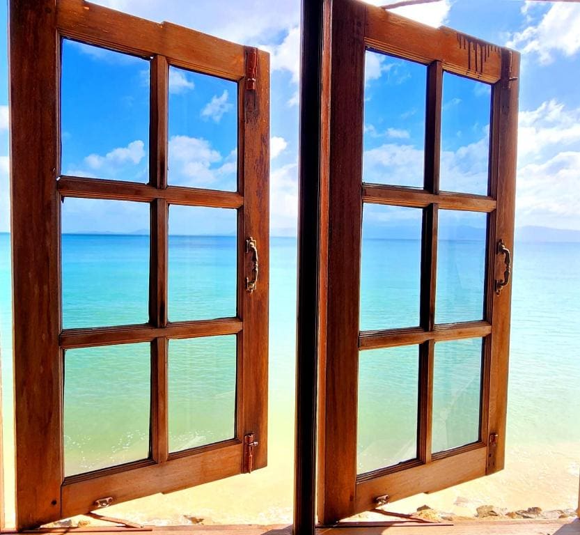 Double Room with Sea View room - Image 3