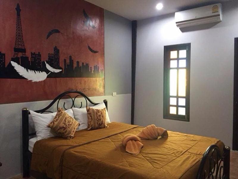 Standard Double Room with Air conditioned and Private bathroom room - Image 3