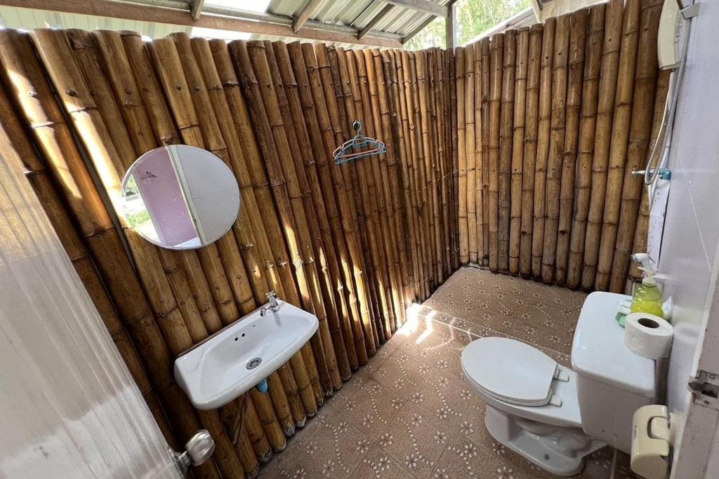 Quadruple Room room - Image 3