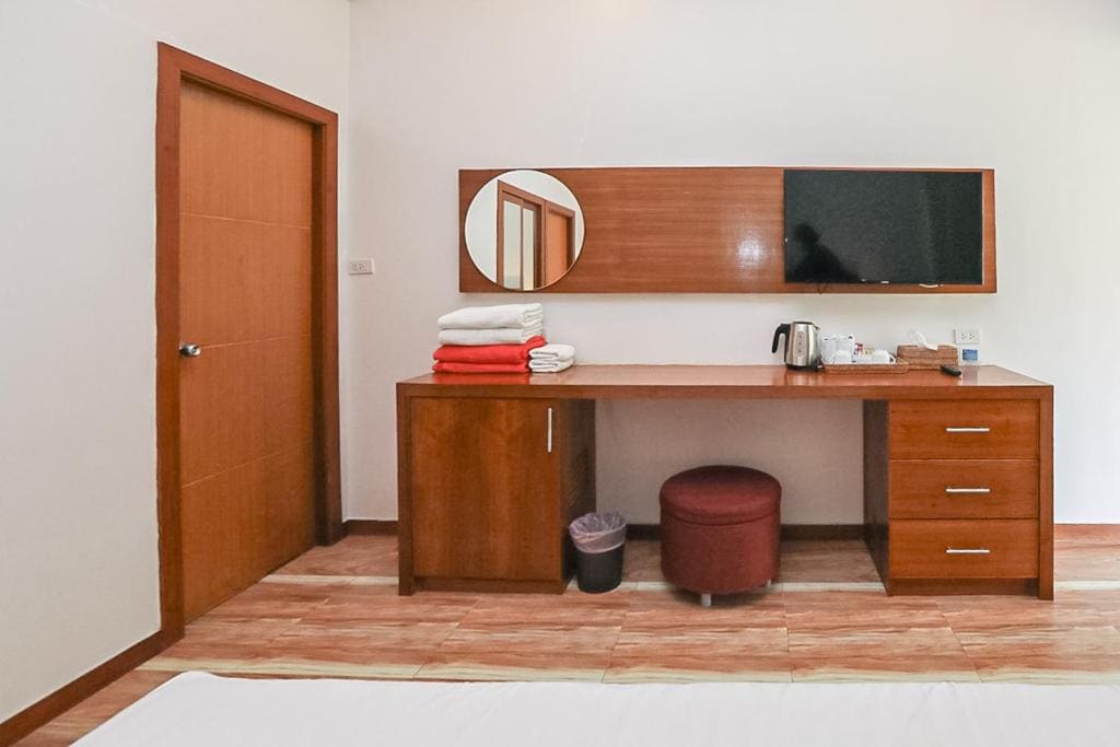 Deluxe Double Room with Balcony room - Image 1