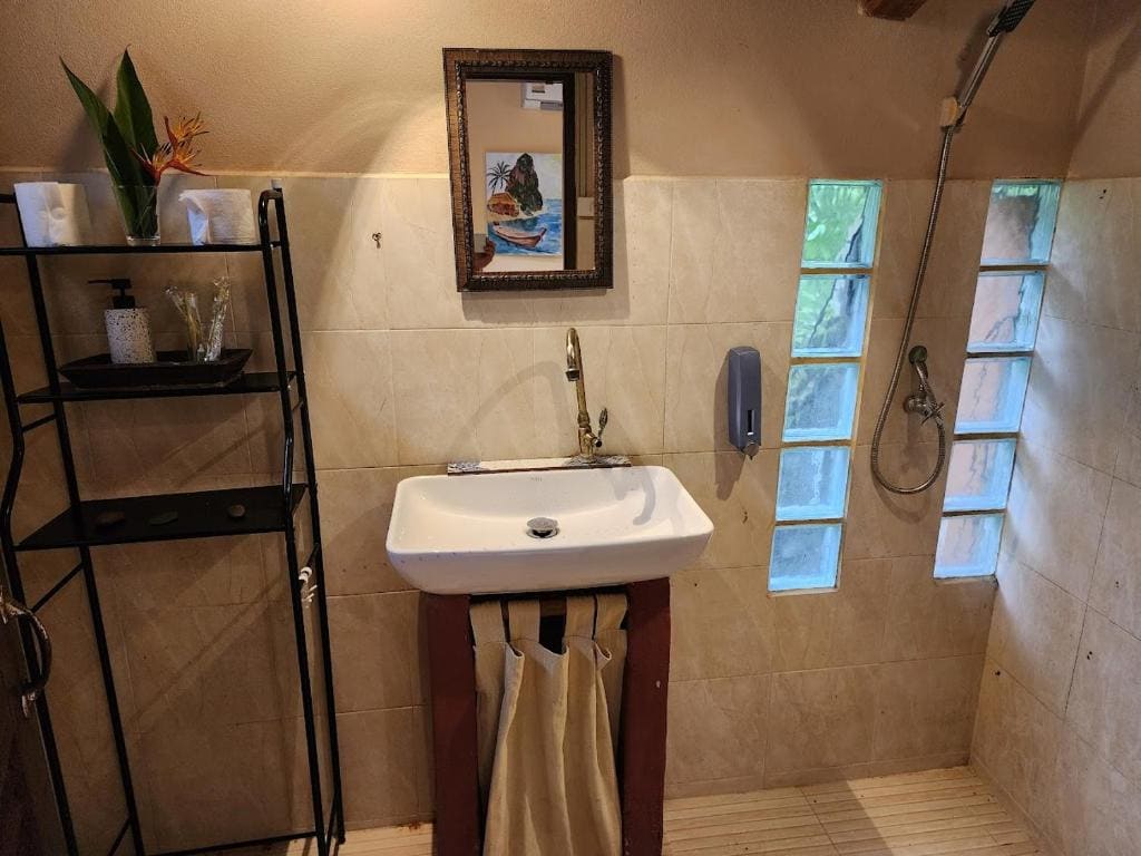 Standard Double Room room - Image 2