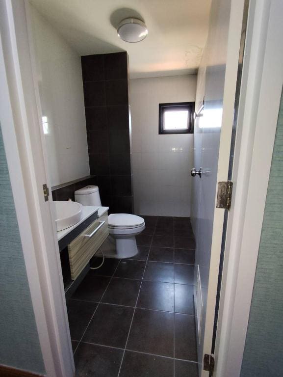 Quadruple Room with Private Bathroom room - Image 3