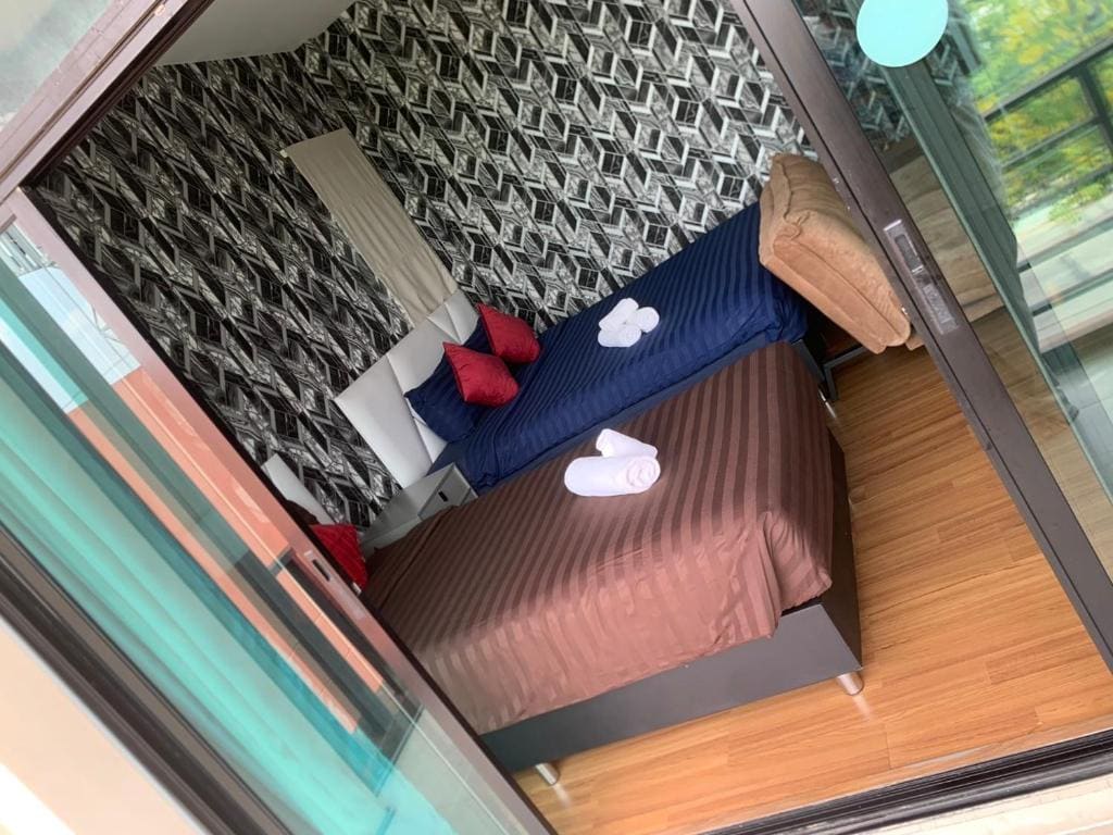 Triple Room with Balcony room - Image 1