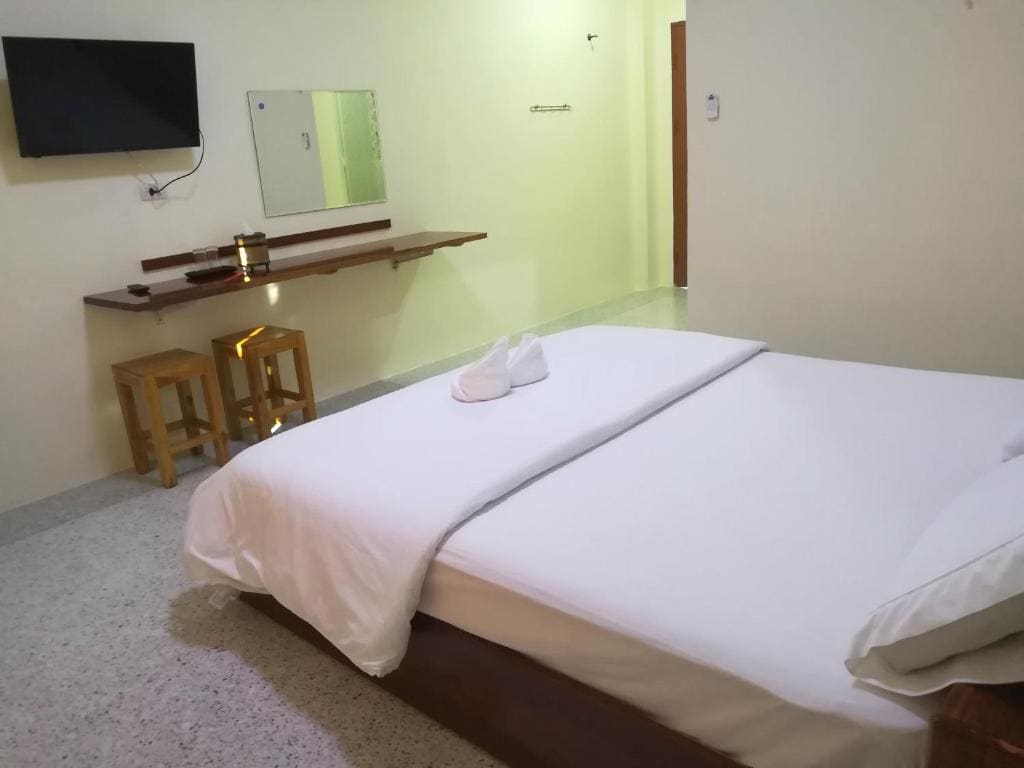 Standard Double Room room - Image 3