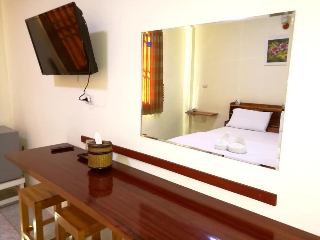 Standard Double Room room - Image 2