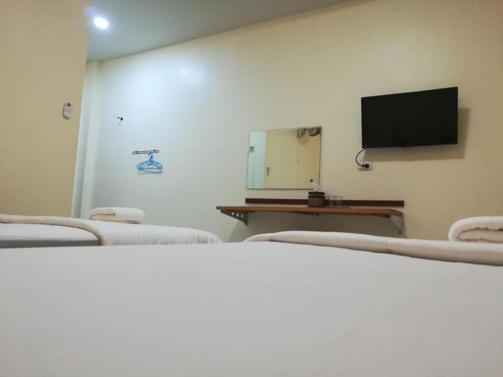 Standard Twin Room room - Image 1