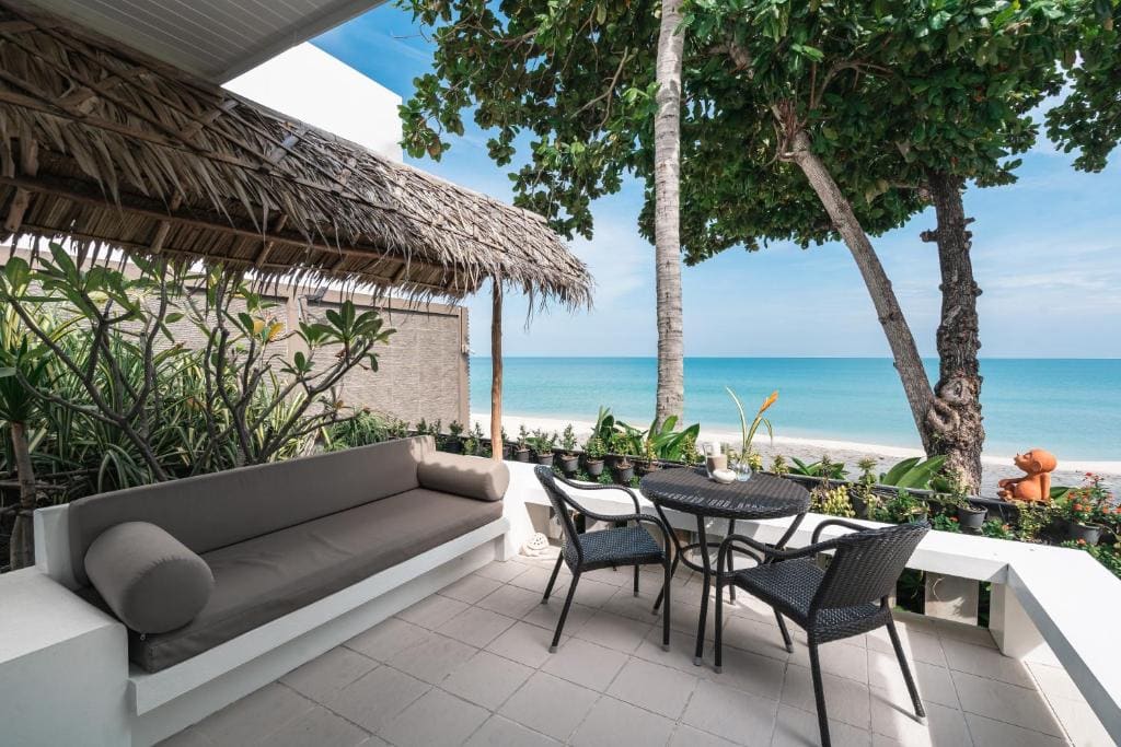 Bungalow - Sea Front room - Image 1