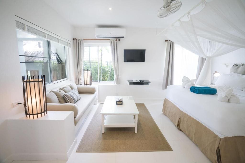 Deluxe Bungalow with Sea View room - Image 1