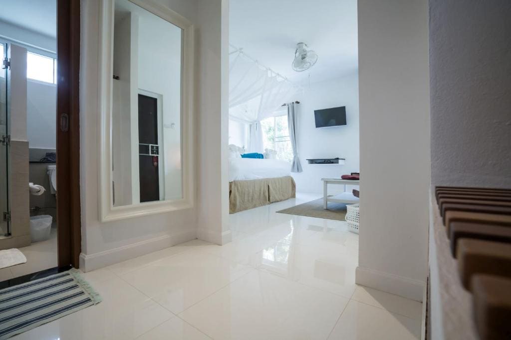 Deluxe Bungalow with Sea View room - Image 2