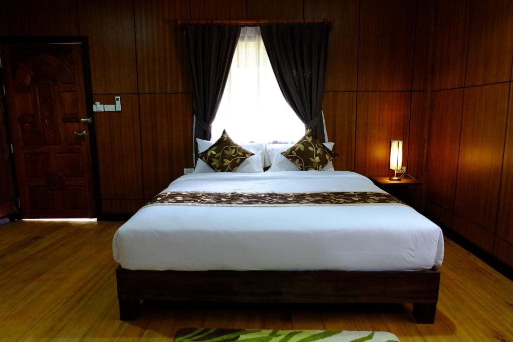 Superior Bungalow room - Image 1