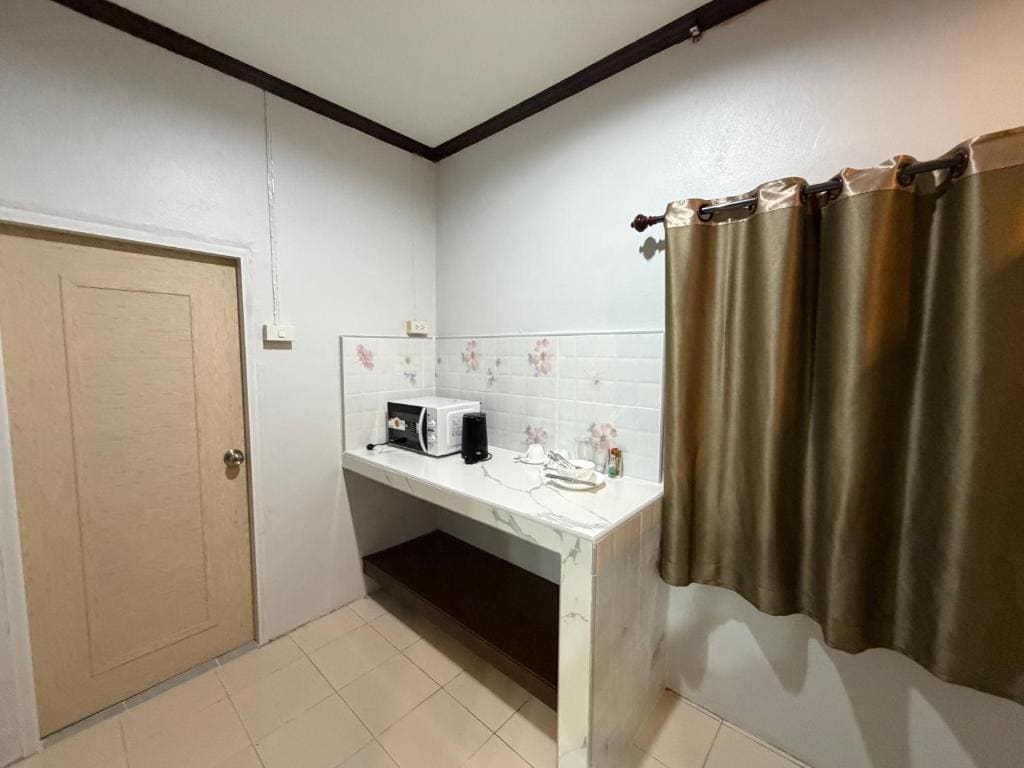 Deluxe Bungalow room - Image 1