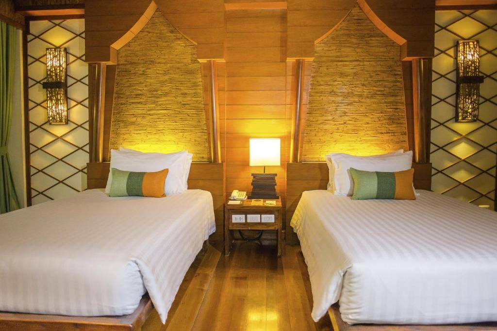 Superior Twin Room room - Image 3
