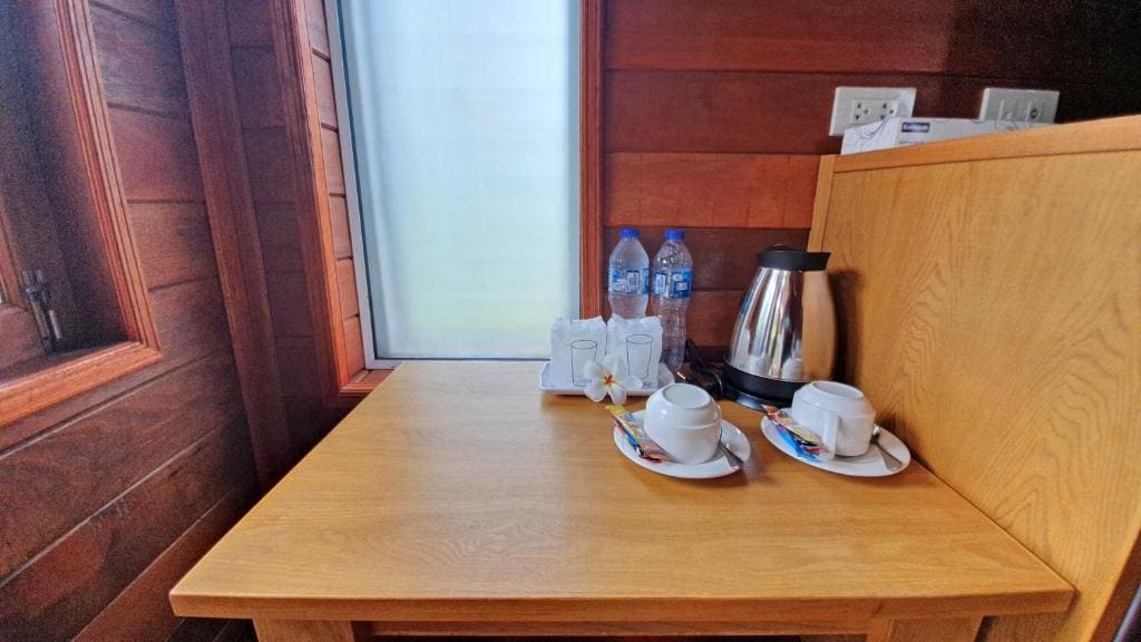 Bungalow room - Image 3