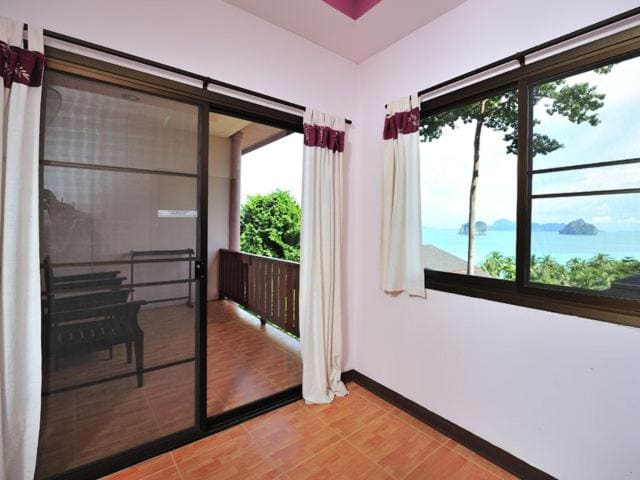 Superior Twin Room with Garden View room - Image 1