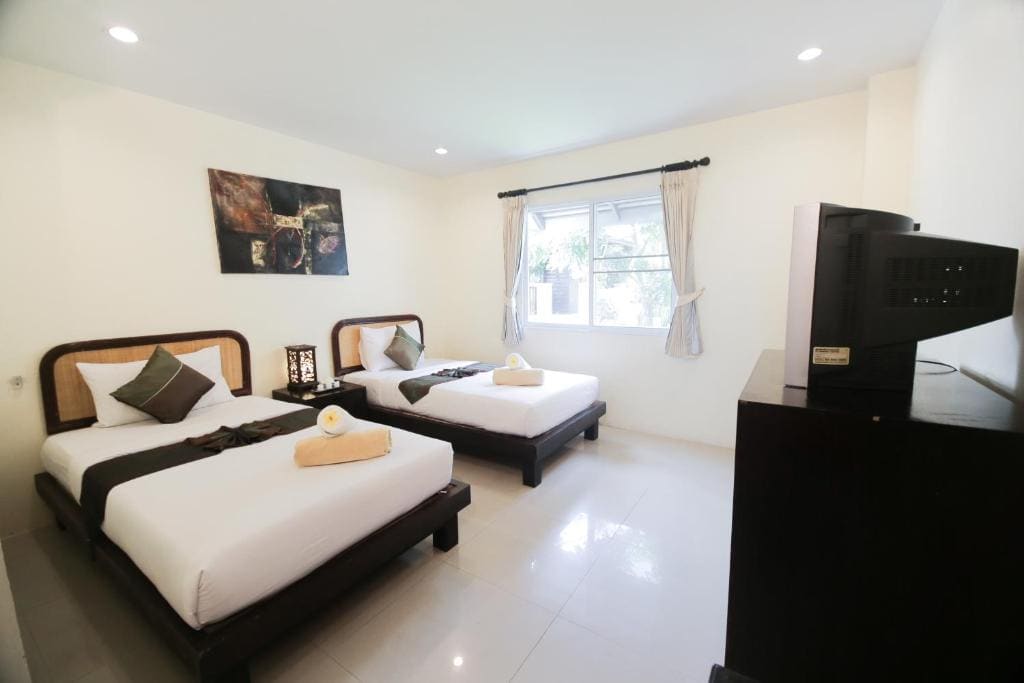 Deluxe Double or Twin Room room - Image 2