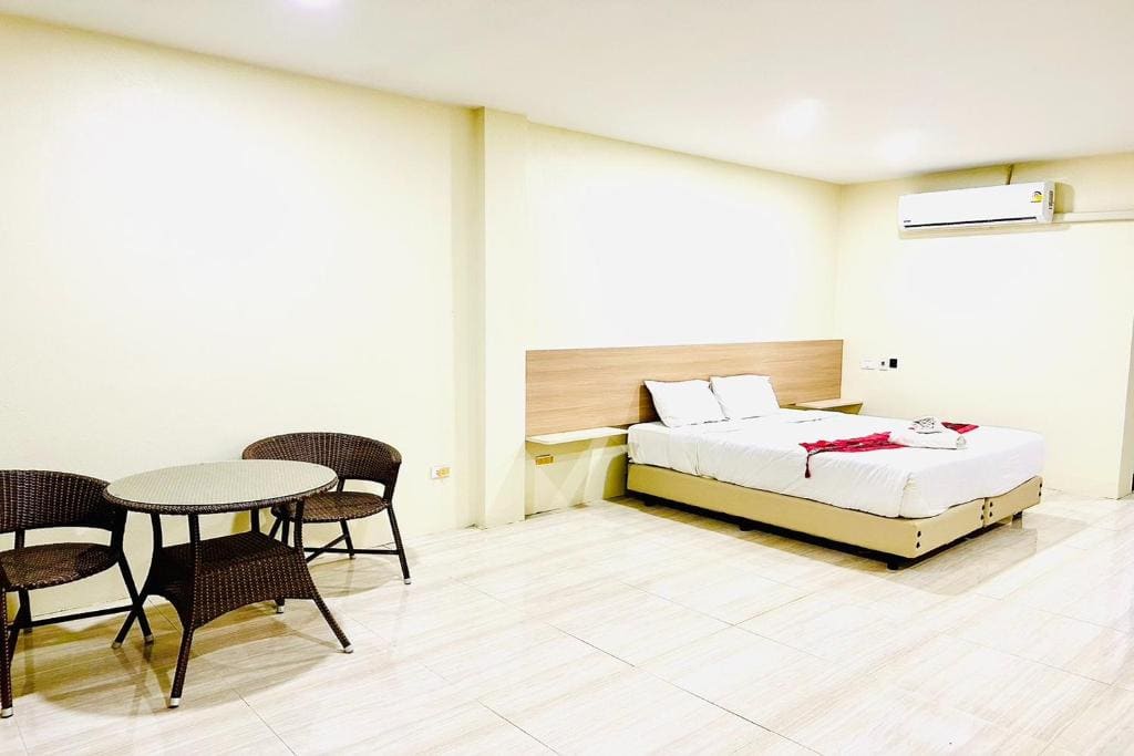 Superior Double Room room - Image 2