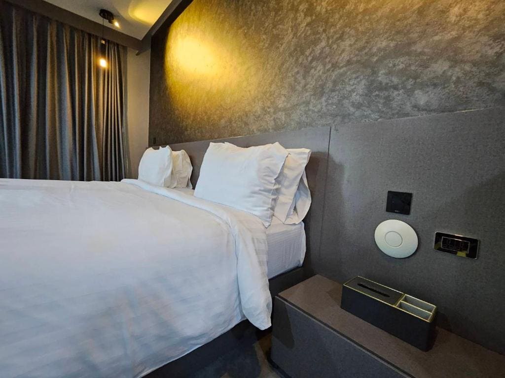 Suite room - Image 1