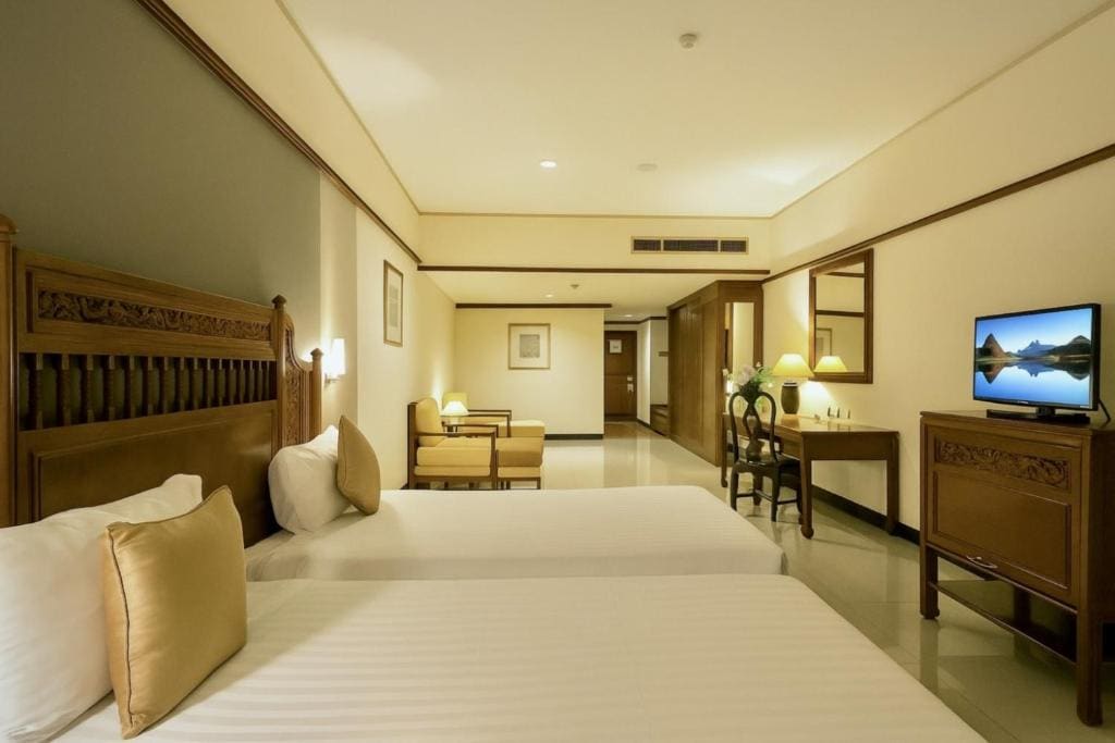 Grand Deluxe Twin Room room - Image 2