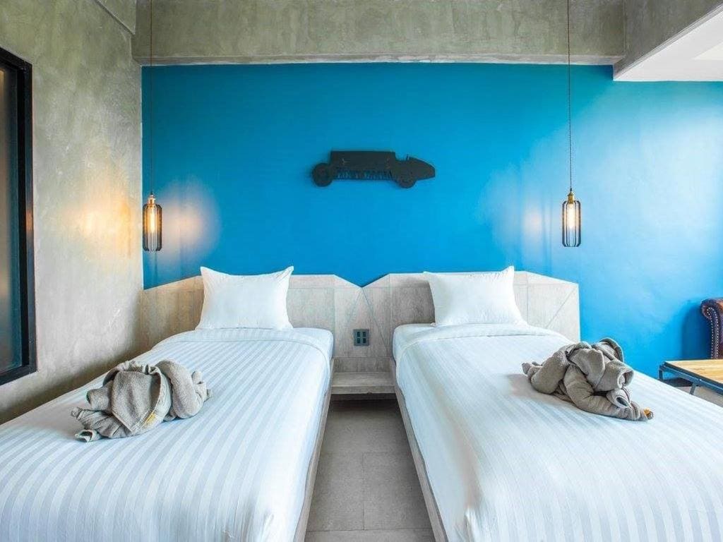 Deluxe Twin Room room - Image 3