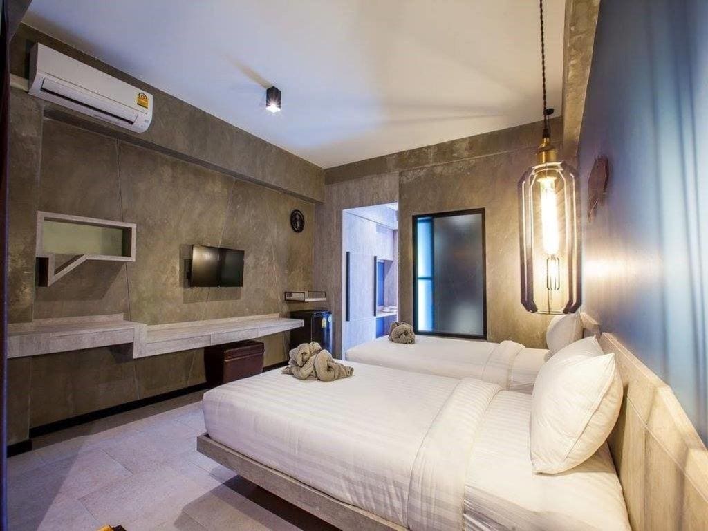 Deluxe Twin Room room - Image 1