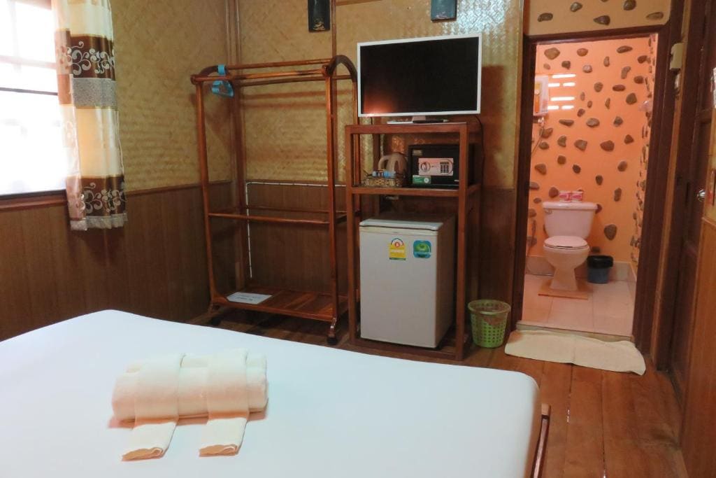 Superior Bungalow room - Image 2