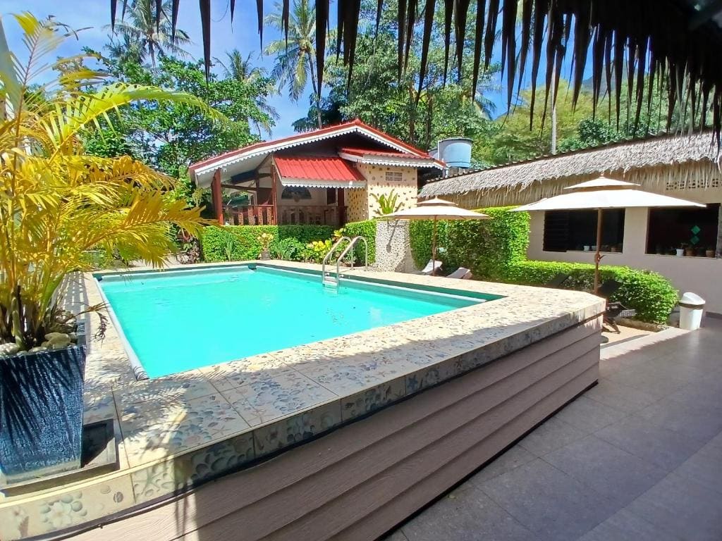Deluxe Bungalow with Garden View room - Image 3