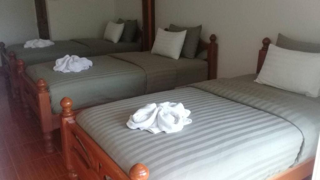 Triple Room with Private Bathroom room - Image 2