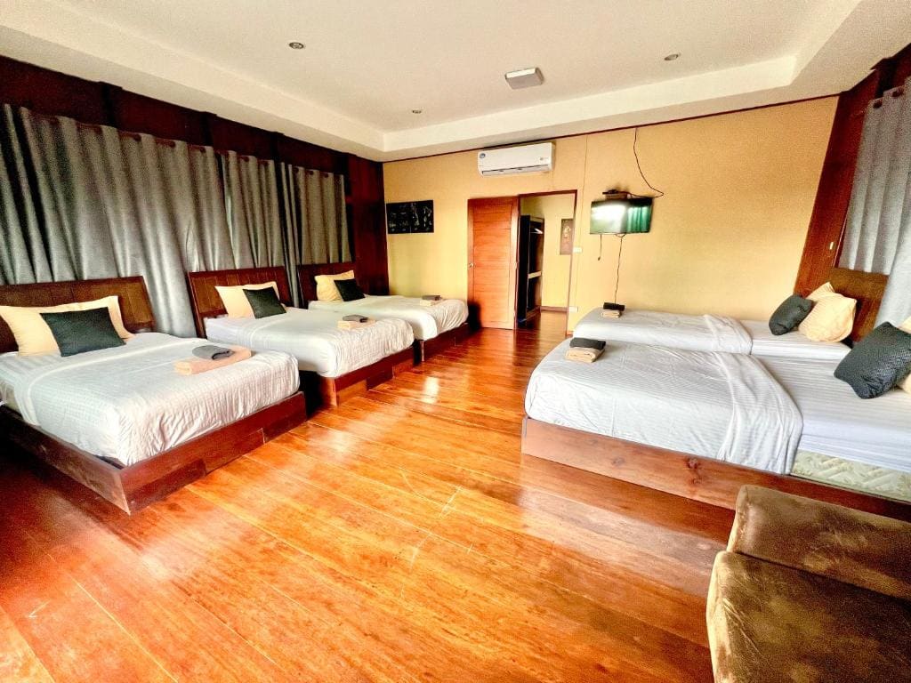 Villa with Private Pool room - Image 1