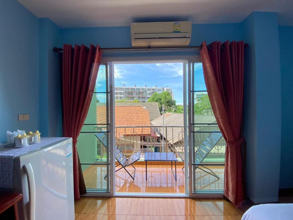 Superior Double Room with Balcony room - Image 2