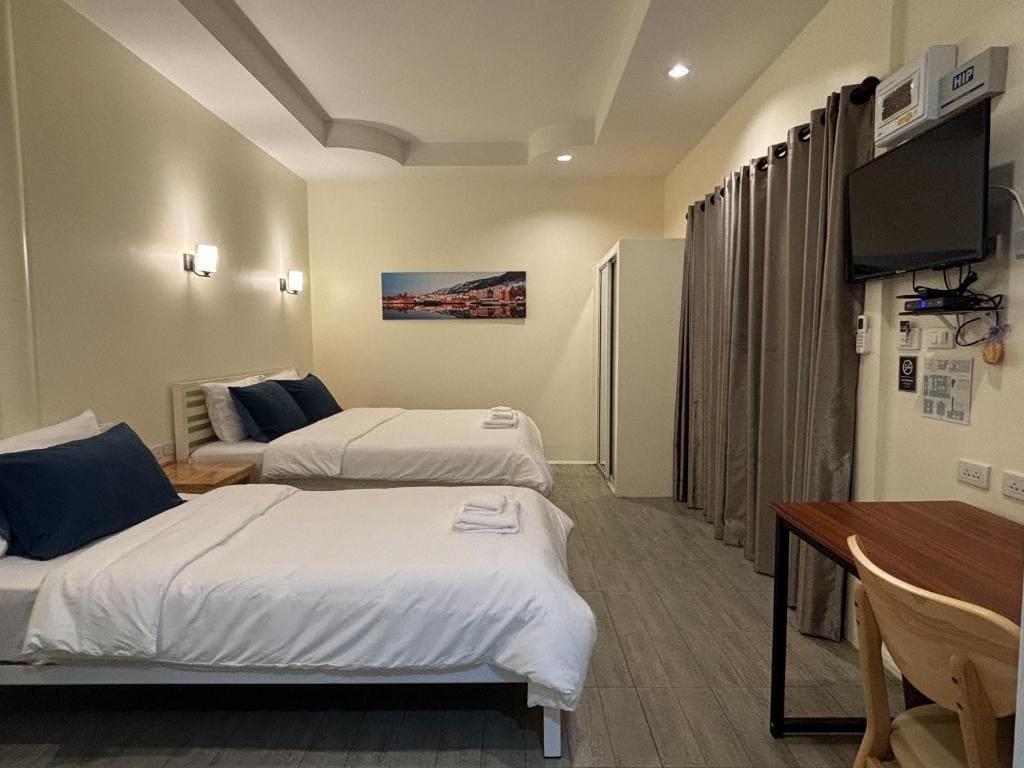 Standard Queen Room room - Image 1